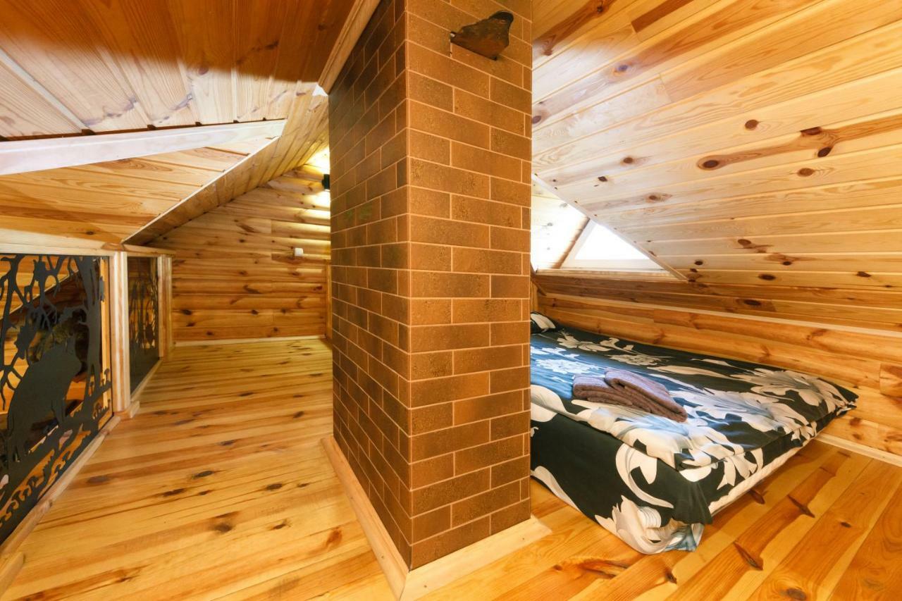 Guesthouse On The Lake With Bathhouse 70 Km From Kiev Makariv Eksteriør billede
