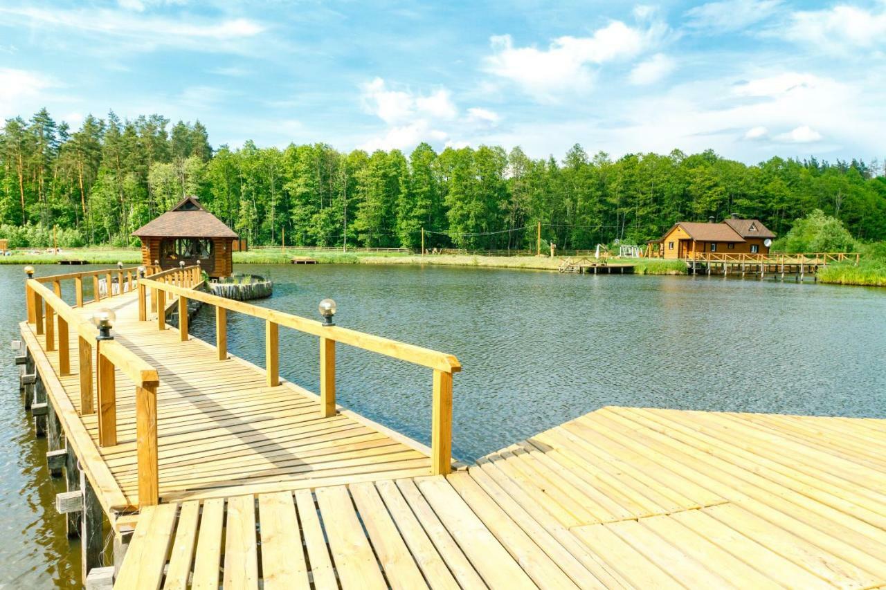 Guesthouse On The Lake With Bathhouse 70 Km From Kiev Makariv Eksteriør billede