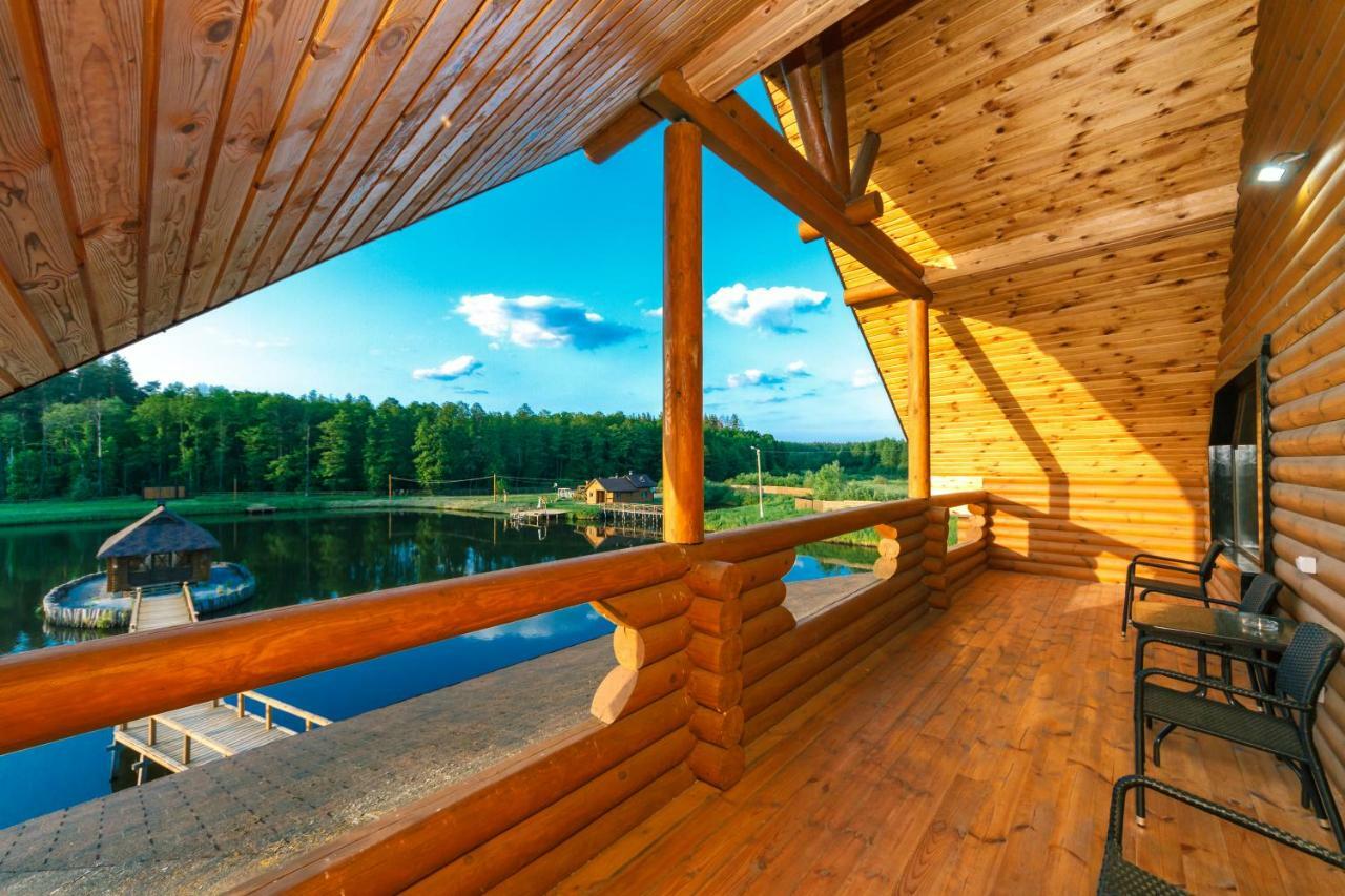 Guesthouse On The Lake With Bathhouse 70 Km From Kiev Makariv Eksteriør billede