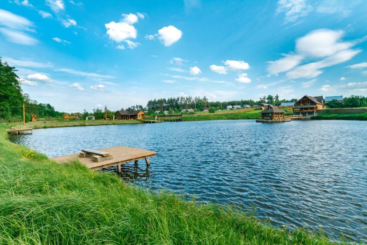 Guesthouse On The Lake With Bathhouse 70 Km From Kiev Makariv Eksteriør billede