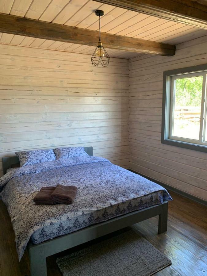 Guesthouse On The Lake With Bathhouse 70 Km From Kiev Makariv Eksteriør billede